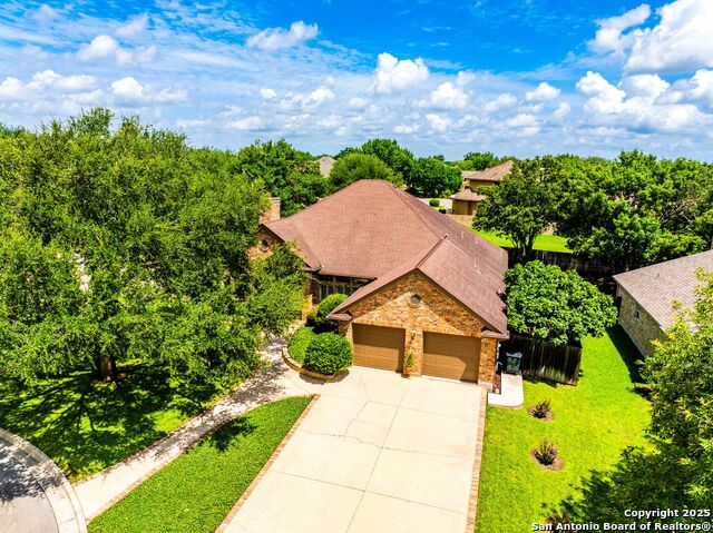 Listing photo id 0 for 2250 Providence