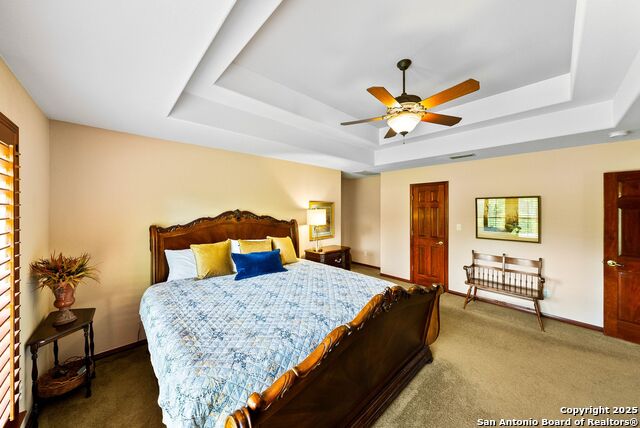 Listing photo id 19 for 2250 Providence