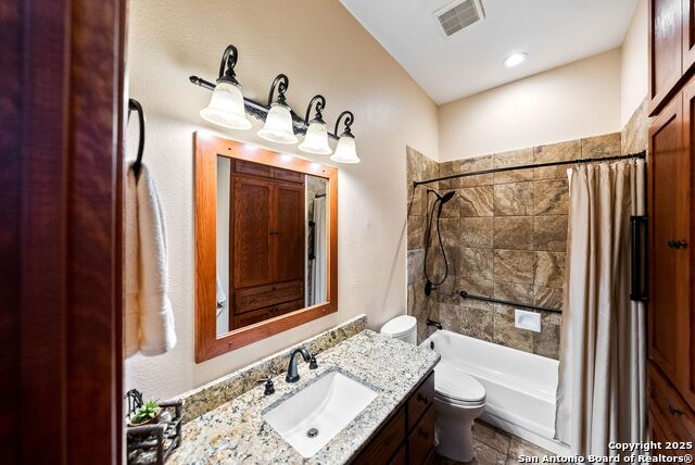 Listing photo id 28 for 2250 Providence