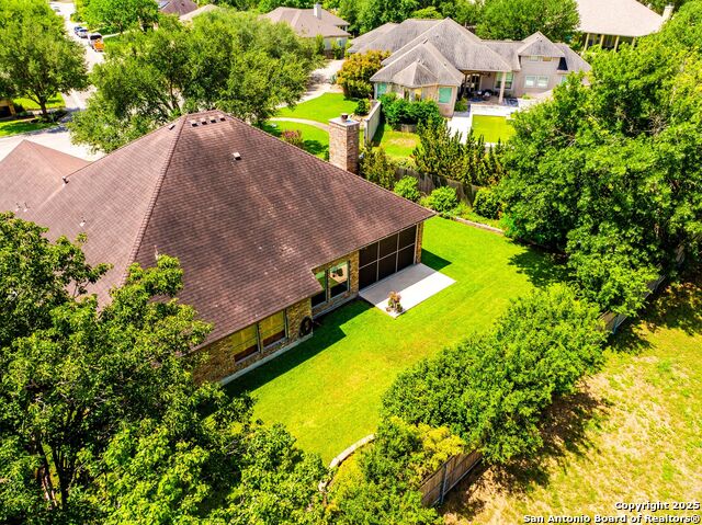 Listing photo id 37 for 2250 Providence