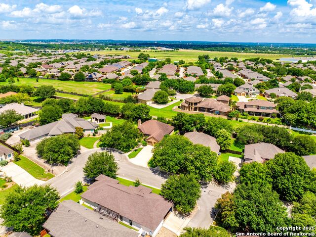 Listing photo id 42 for 2250 Providence
