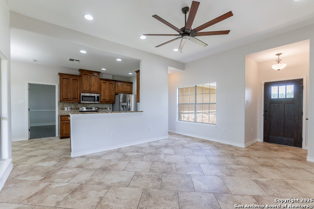 Listing photo id 1 for 46 Sable