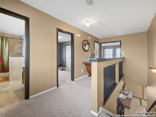 Listing photo id 19 for 4443 Canary Bnd