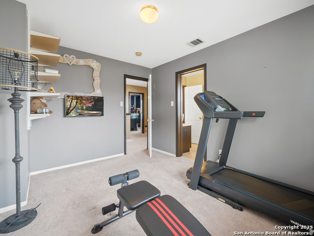 Listing photo id 28 for 4443 Canary Bnd