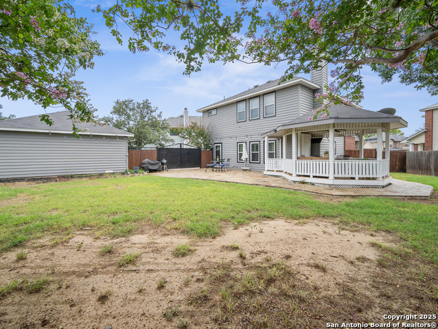 Listing photo id 32 for 4443 Canary Bnd