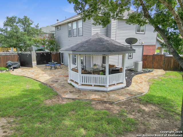 Listing photo id 33 for 4443 Canary Bnd