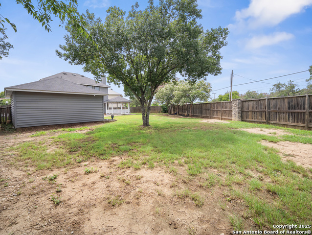 Listing photo id 36 for 4443 Canary Bnd