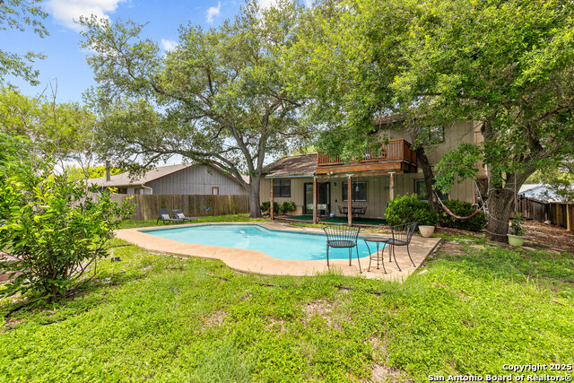 Listing photo id 26 for 13914 Woodbreeze