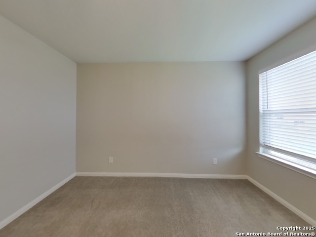 Image 7 of 15 For 3835 Southton
