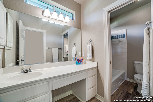 Listing photo id 14 for 29435 Fairway Bluff