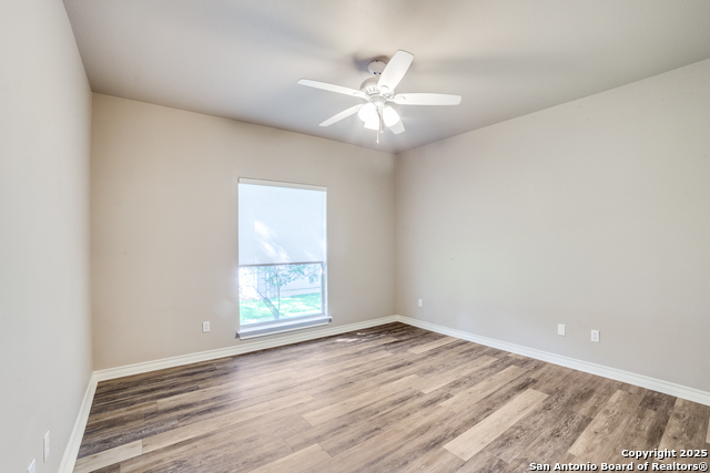 Listing photo id 15 for 29435 Fairway Bluff