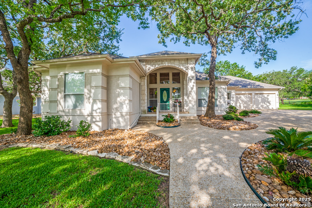 Listing photo id 0 for 29435 Fairway Bluff
