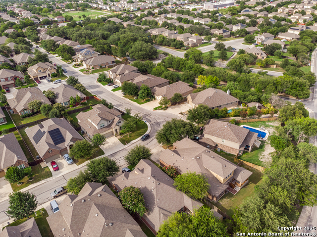 Listing photo id 9 for 12606 Ozona