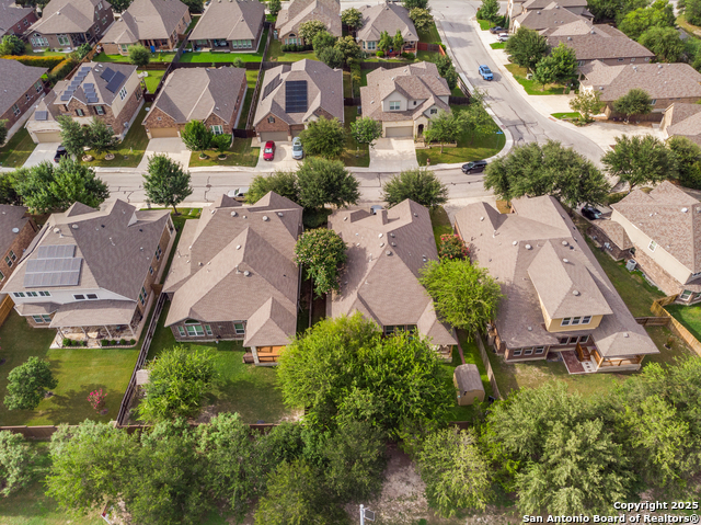 Listing photo id 11 for 12606 Ozona