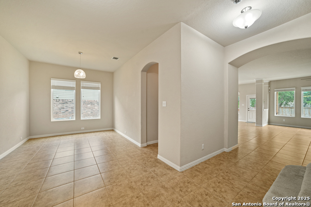 Listing photo id 13 for 12606 Ozona