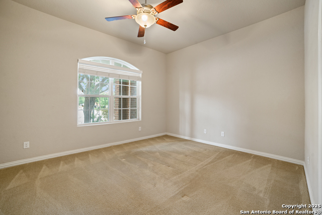 Listing photo id 15 for 12606 Ozona