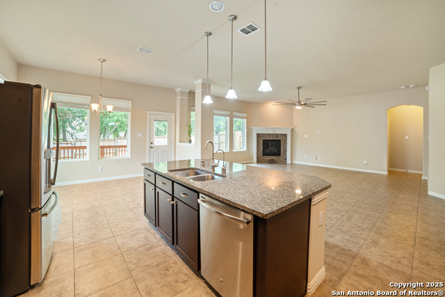 Listing photo id 25 for 12606 Ozona