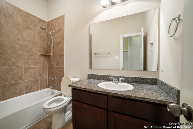 Listing photo id 37 for 12606 Ozona