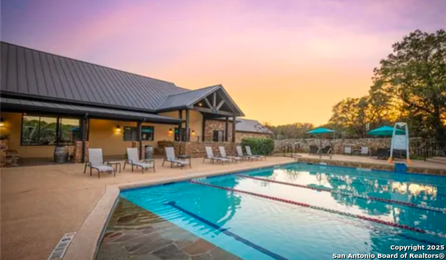 Details for 857 Lorikeet Ln, New Braunfels, TX 78132