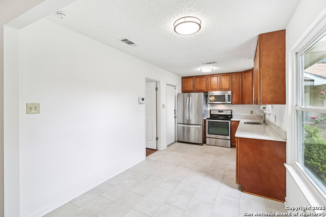 Image 11 of 41 For 2107 Orange Blossom St