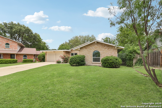Image 2 of 41 For 2107 Orange Blossom St