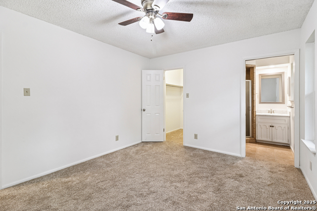 Image 22 of 41 For 2107 Orange Blossom St