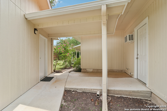 Image 26 of 41 For 2107 Orange Blossom St