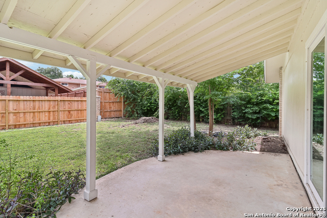 Image 28 of 41 For 2107 Orange Blossom St