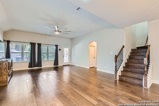 Listing photo id 11 for 28426 Joanie Kay