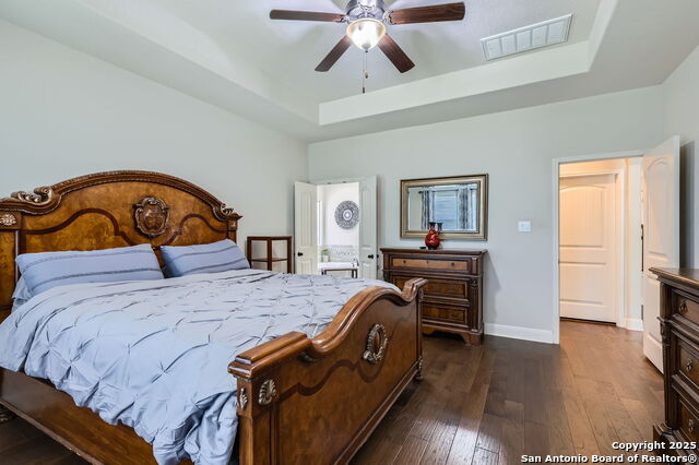 Listing photo id 13 for 28426 Joanie Kay
