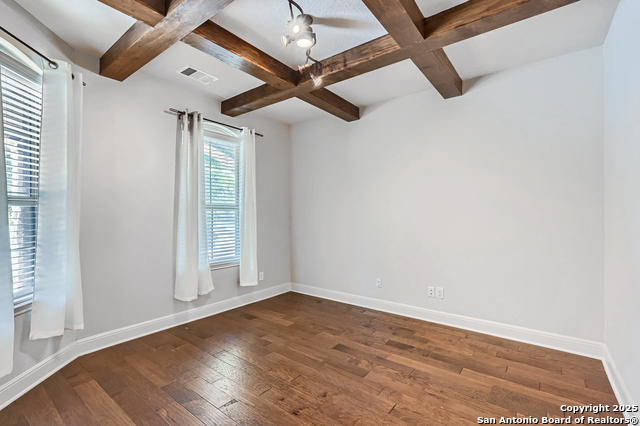 Listing photo id 2 for 28426 Joanie Kay