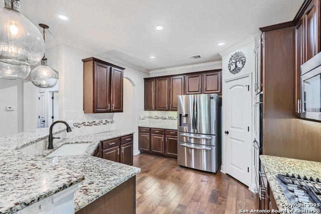 Listing photo id 7 for 28426 Joanie Kay