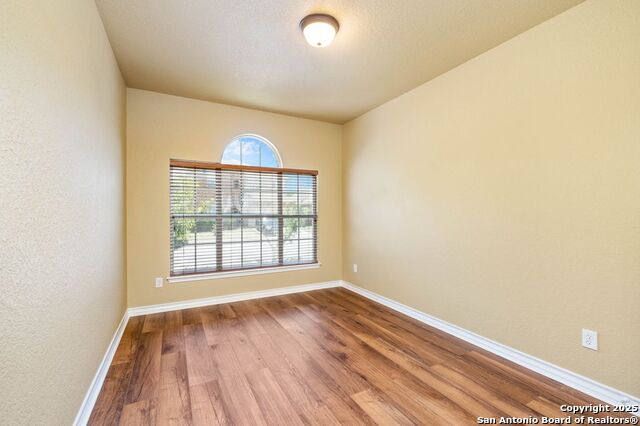 Image 14 of 20 For 9835 Amberg Path