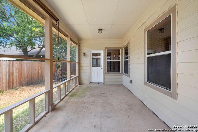 Image 18 of 20 For 9835 Amberg Path