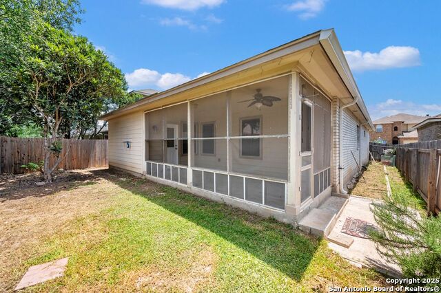 Image 19 of 20 For 9835 Amberg Path