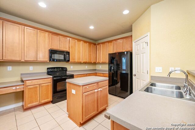 Image 6 of 20 For 9835 Amberg Path