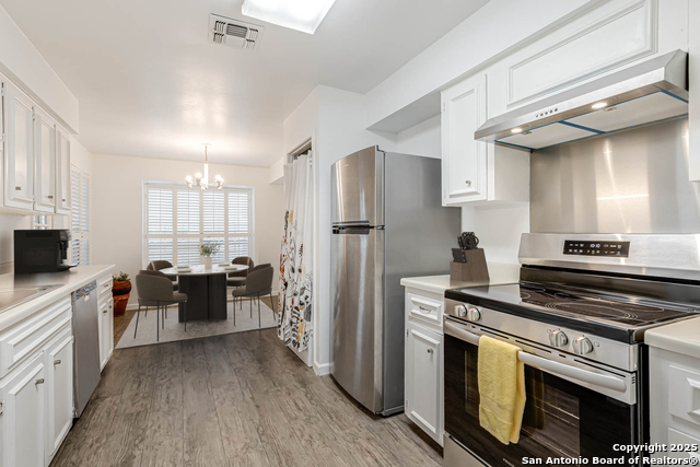 Image 10 of 23 For 7926 Broadway  101