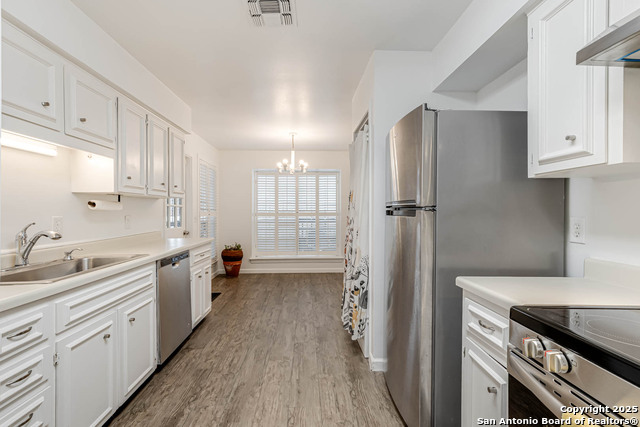 Image 11 of 23 For 7926 Broadway  101
