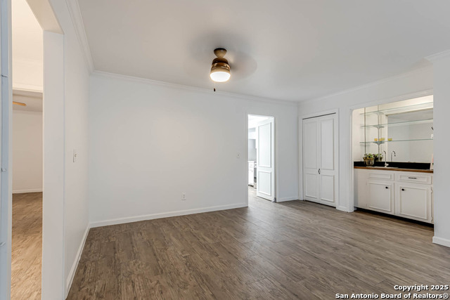Image 6 of 23 For 7926 Broadway  101