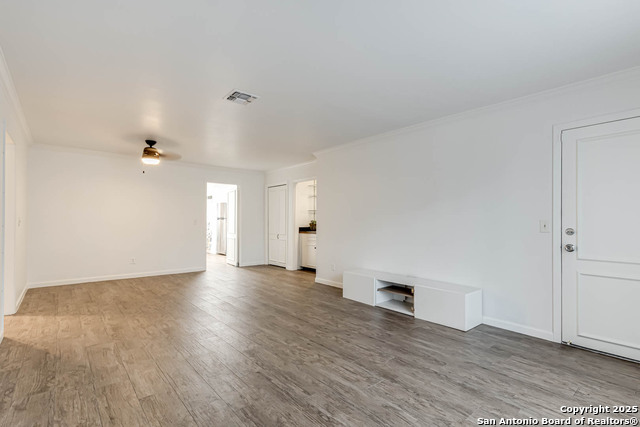 Image 7 of 23 For 7926 Broadway  101