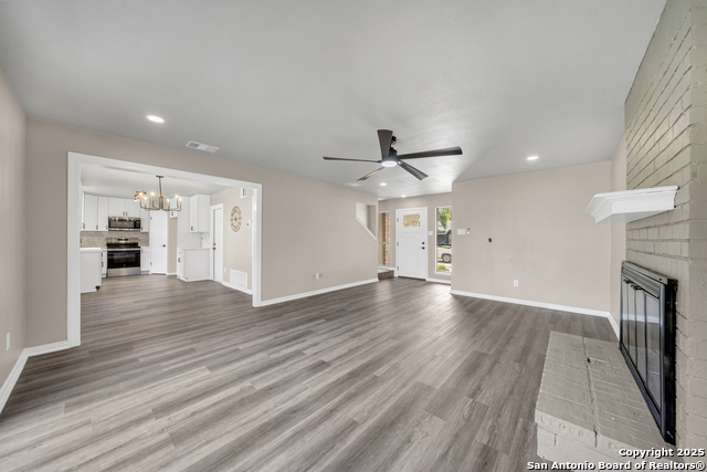 Listing photo id 9 for 7290 Shadow Ridge