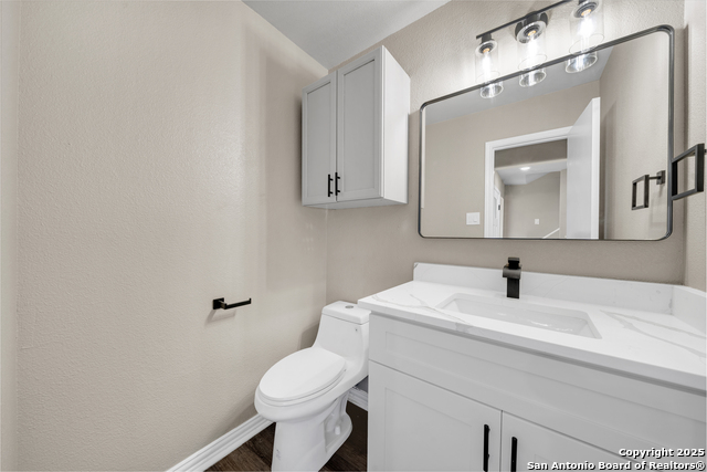Listing photo id 16 for 7290 Shadow Ridge