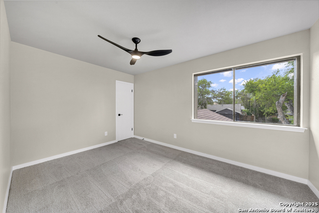 Listing photo id 26 for 7290 Shadow Ridge