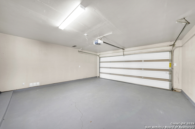 Listing photo id 28 for 7290 Shadow Ridge