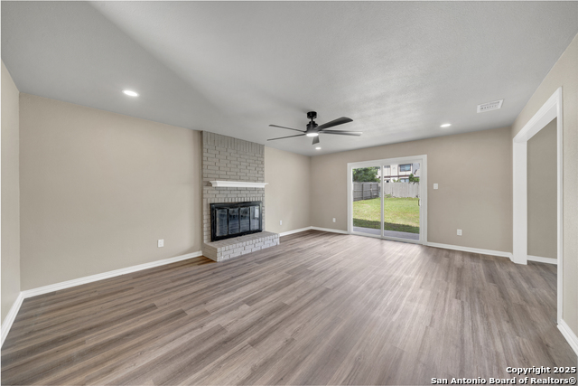 Listing photo id 3 for 7290 Shadow Ridge