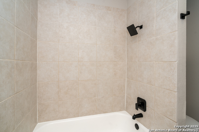 Image 18 of 32 For 7307 Brandyridge