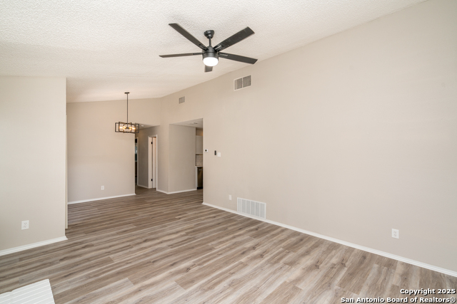 Image 6 of 32 For 7307 Brandyridge
