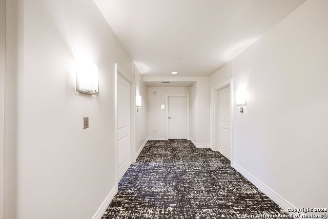 Image 12 of 42 For 215 Center St 1104