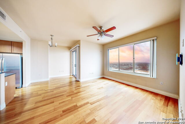 Image 27 of 42 For 215 Center St 1104