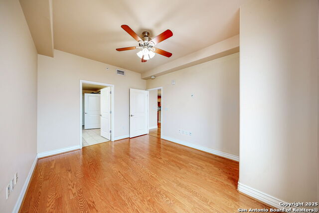 Image 36 of 42 For 215 Center St 1104